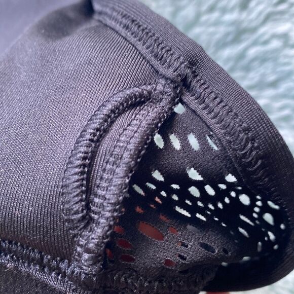 NWOT Victoria Secret padded Sports Bra - Picture 5 of 6